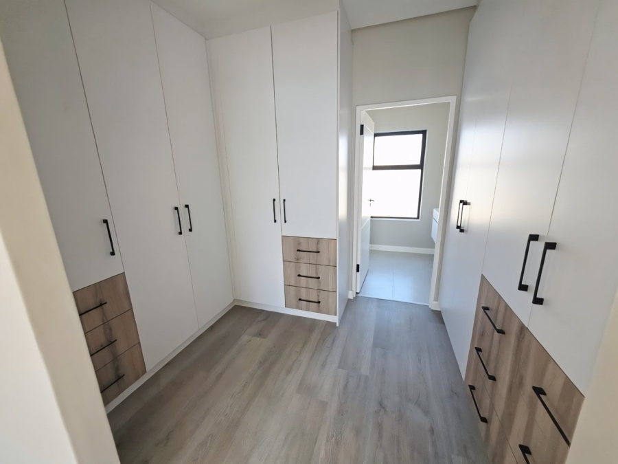4 Bedroom Property for Sale in Sandown Western Cape